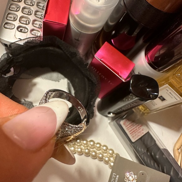 Silver ring with blue stone - Picture 2 of 4